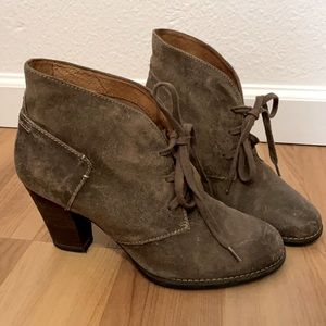 Clark’s suede 3 inch ankle boots